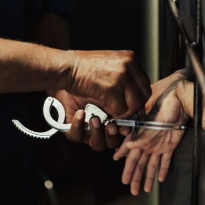 17 años de cárcel hombre declarado culpable de abuso sexual de niños